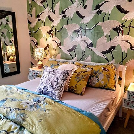 4 Bedroom Period Townhouse In The Heart Of Hebden Hebden Bridge Esterno foto
