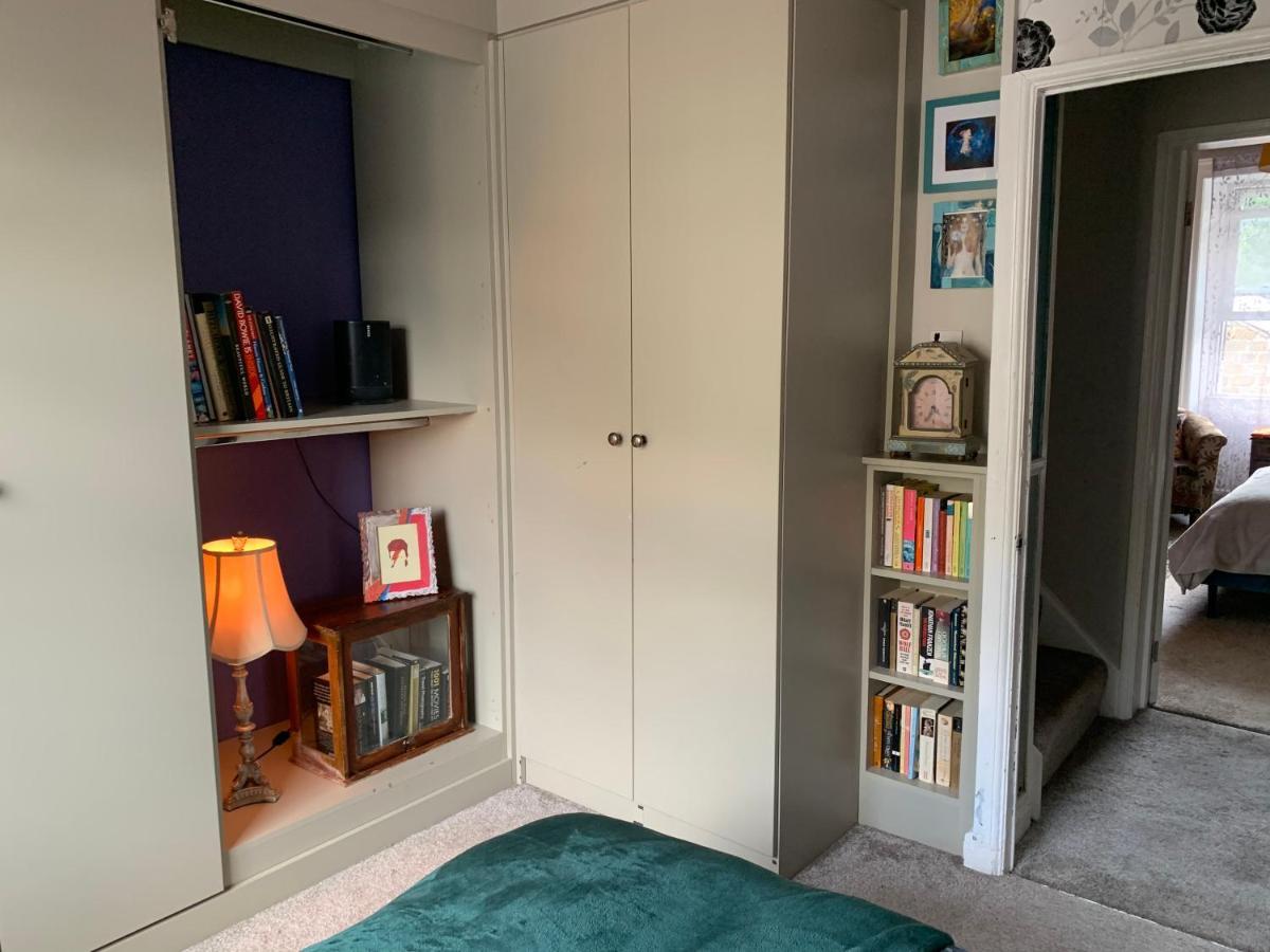 4 Bedroom Period Townhouse In The Heart Of Hebden Hebden Bridge Esterno foto